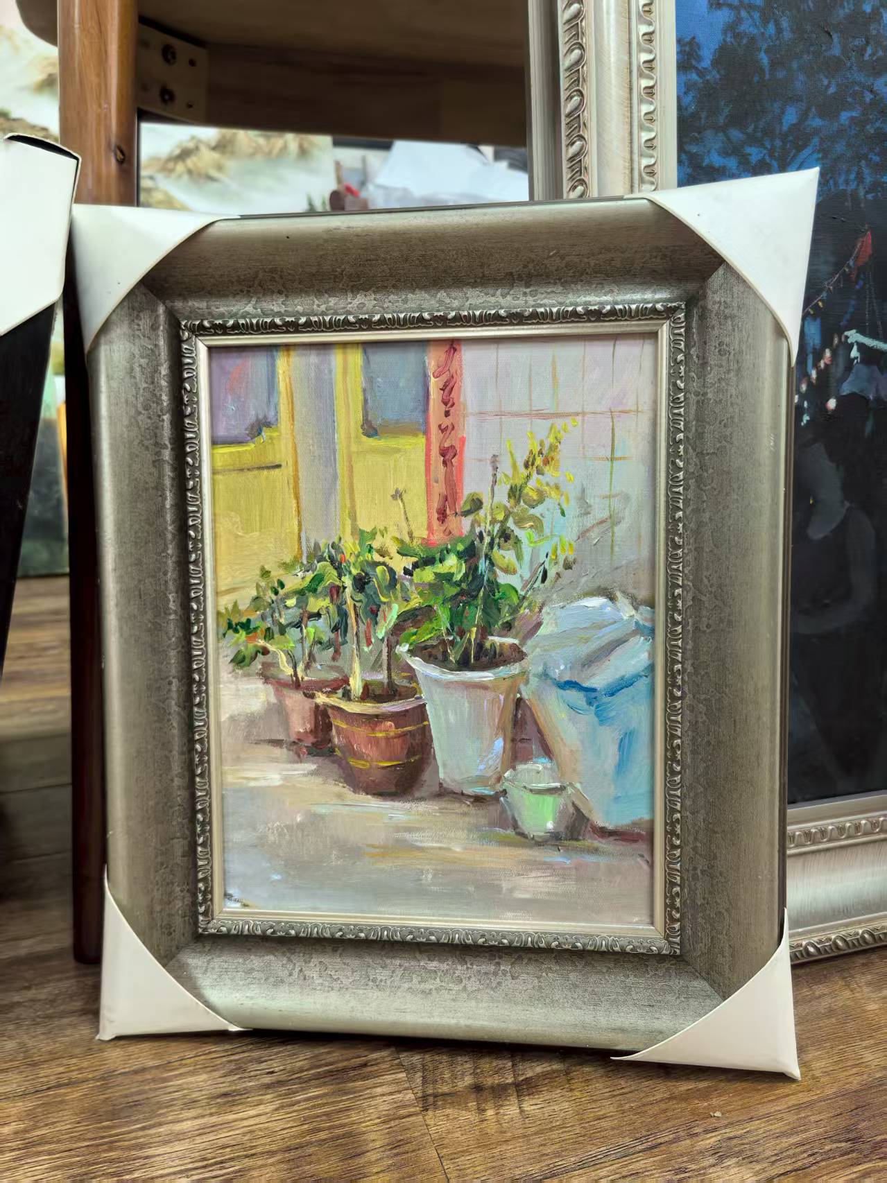 Hand-Painted Oil Painting with Frame – Everyday Chinese Courtyard, Potted Plant Scene, Ready to Hang, 40×47.5 cm